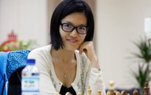 Hou-Yifan1