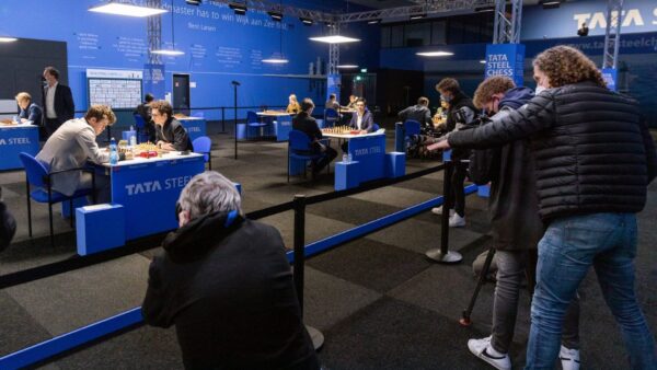 Tata Steel Round 2: Anish Giri vs Dommaraju Gukesh 